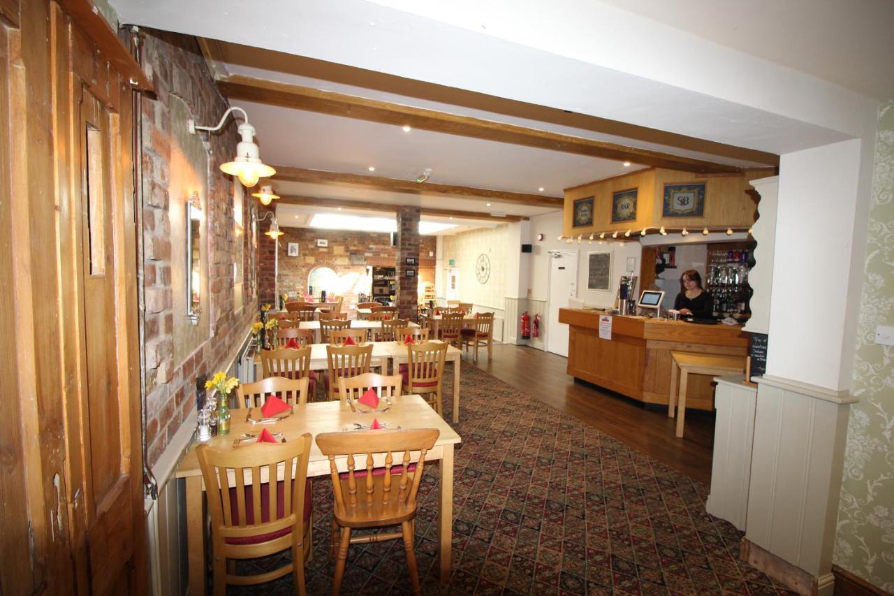 The Clothiers Arms Hotel Stroud  Buitenkant foto