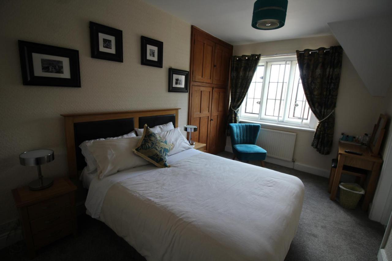 The Clothiers Arms Hotel Stroud  Kamer foto