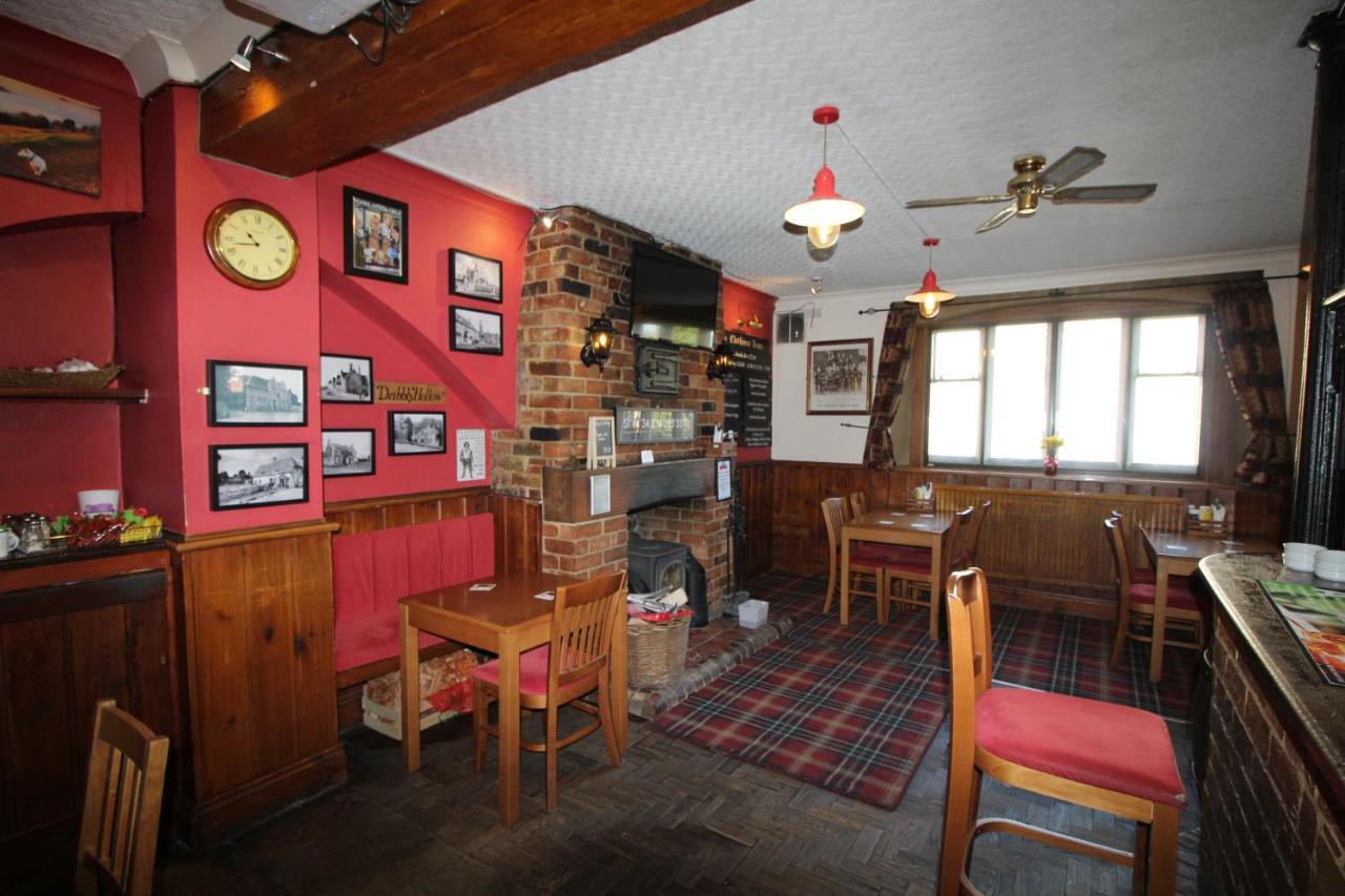 The Clothiers Arms Hotel Stroud  Buitenkant foto